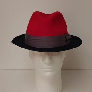 MENS MONTIQUE RED-NAVY 2 1/4" WIDE BRIM 100% WOOL FELT FEDORA HAT. H82